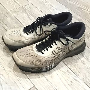 Men's ASICS Running Sneakers Size 11.5